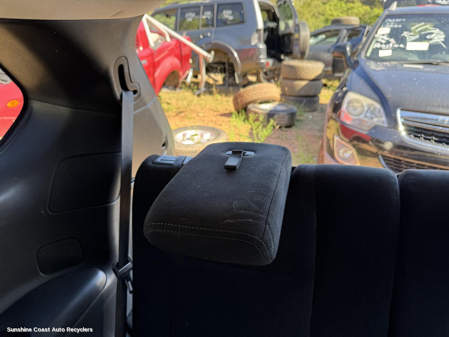 2014 Nissan Pathfinder Headrest