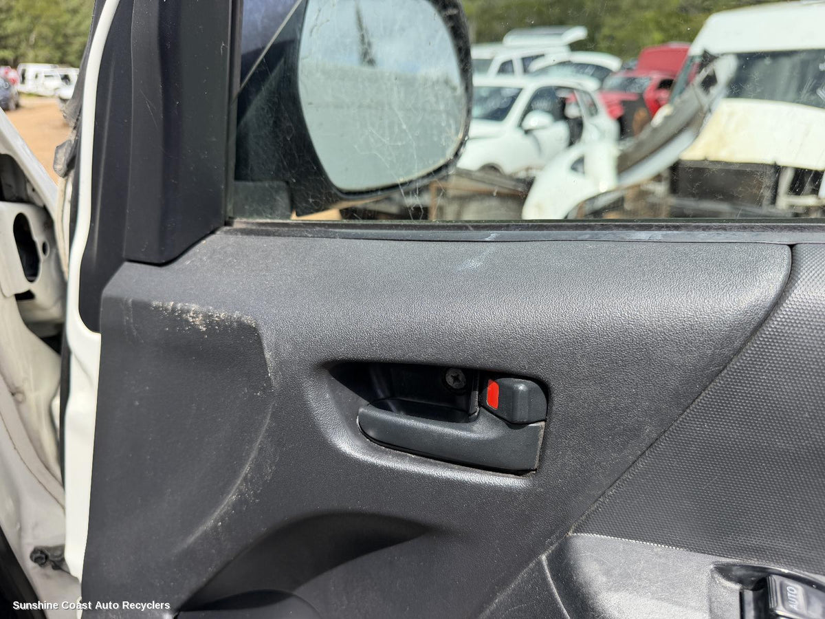 2005-2019 Toyota Hiace Door Handle