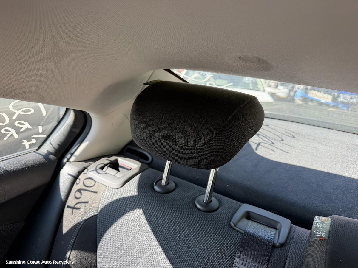 2017-2020 Holden Astra Headrest