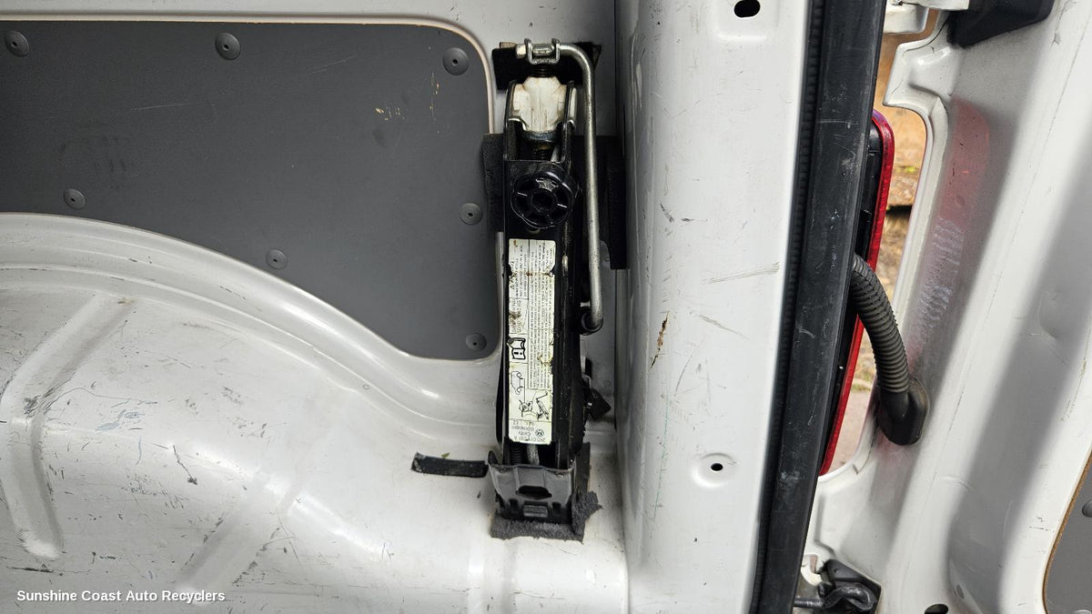2005-2010 Volkswagen Caddy Jack