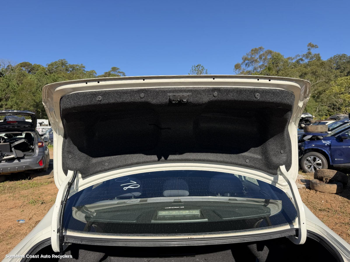 2012-2017 Nissan Pulsar Bootlid Tailgate