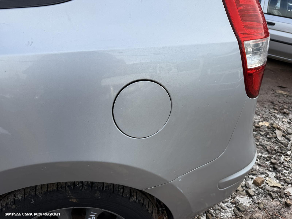 2007-2012 Hyundai I30 Fuel Door   Filler