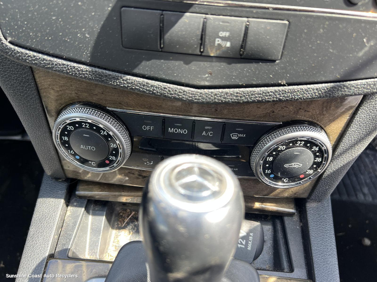 2007-2011 Mercedes C Class Heater Ac Controls