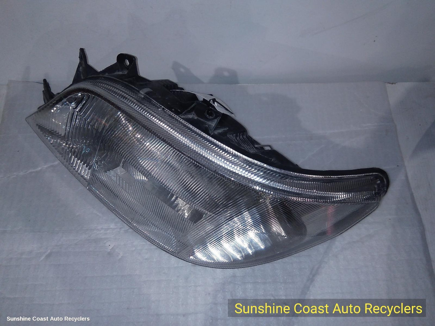 2002 Mercedes Sprinter Left Headlamp