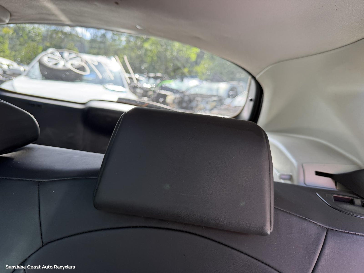 2007-2014 Nissan Dualis Headrest