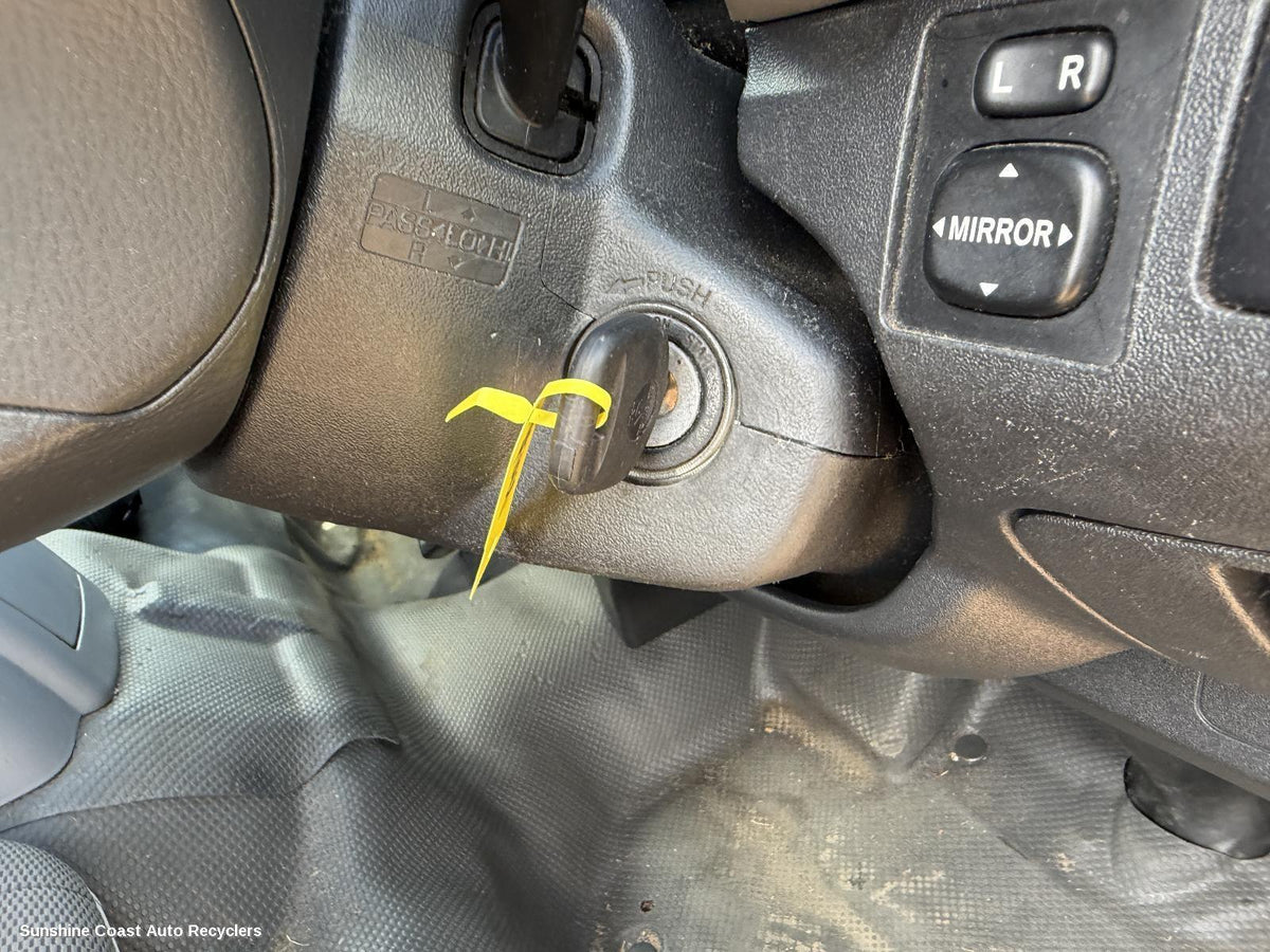 2005-2019 Toyota Hiace Ignition W  Key