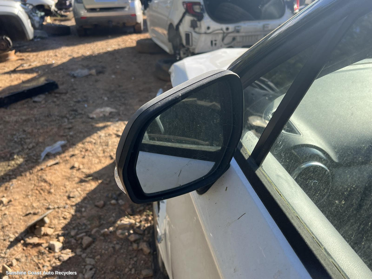 2016-2024 Mg Mg3 Left Door Mirror