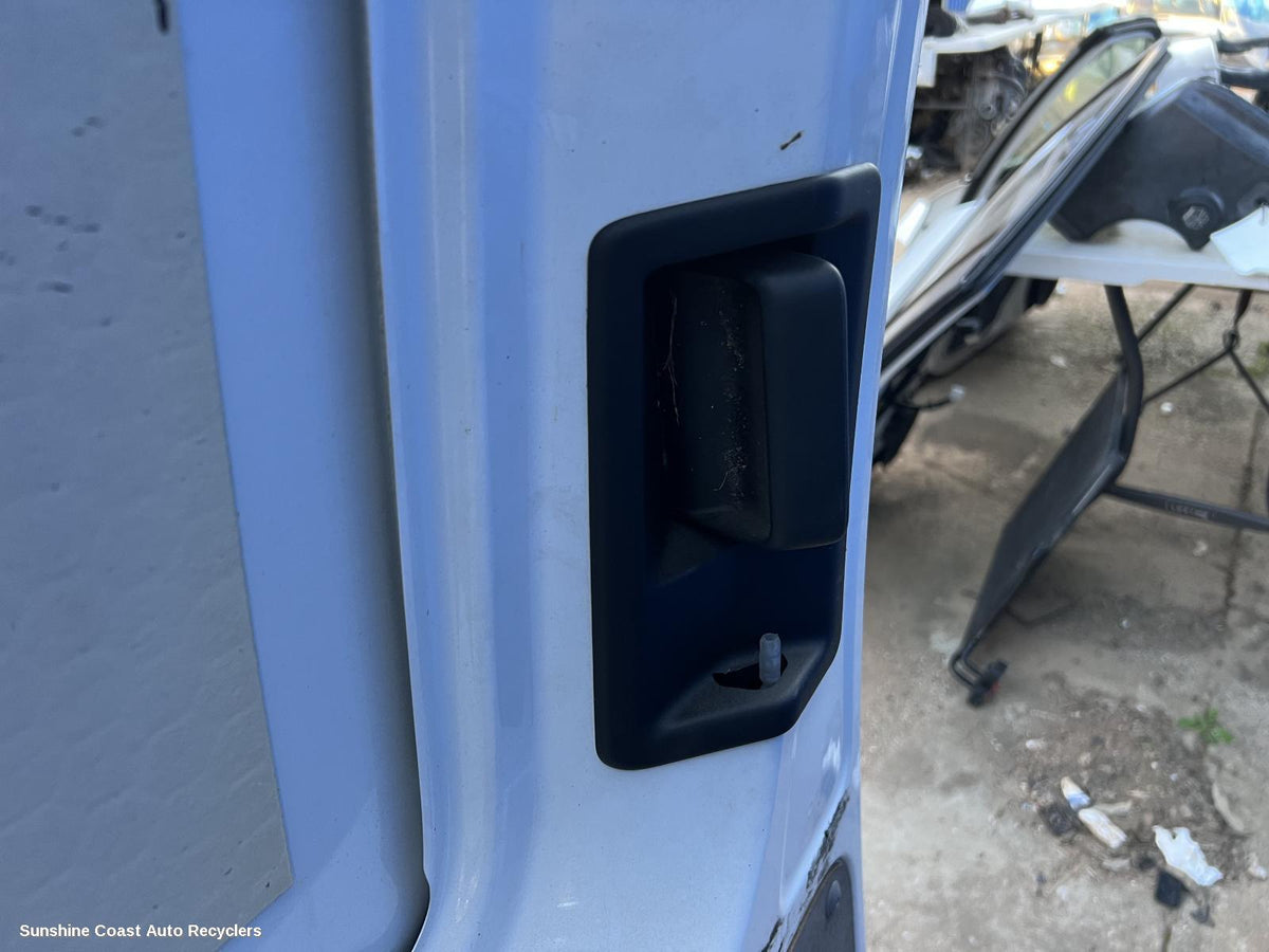 2004-2015 Volkswagen Caddy Left Rear Door Sliding