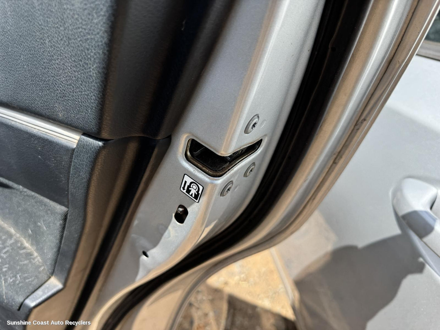 2013 Toyota Corolla Door Boot Gate Lock