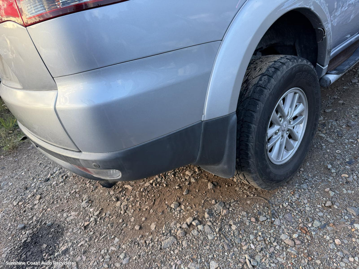 2009-2015 Mitsubishi Challenger Mud Flaps