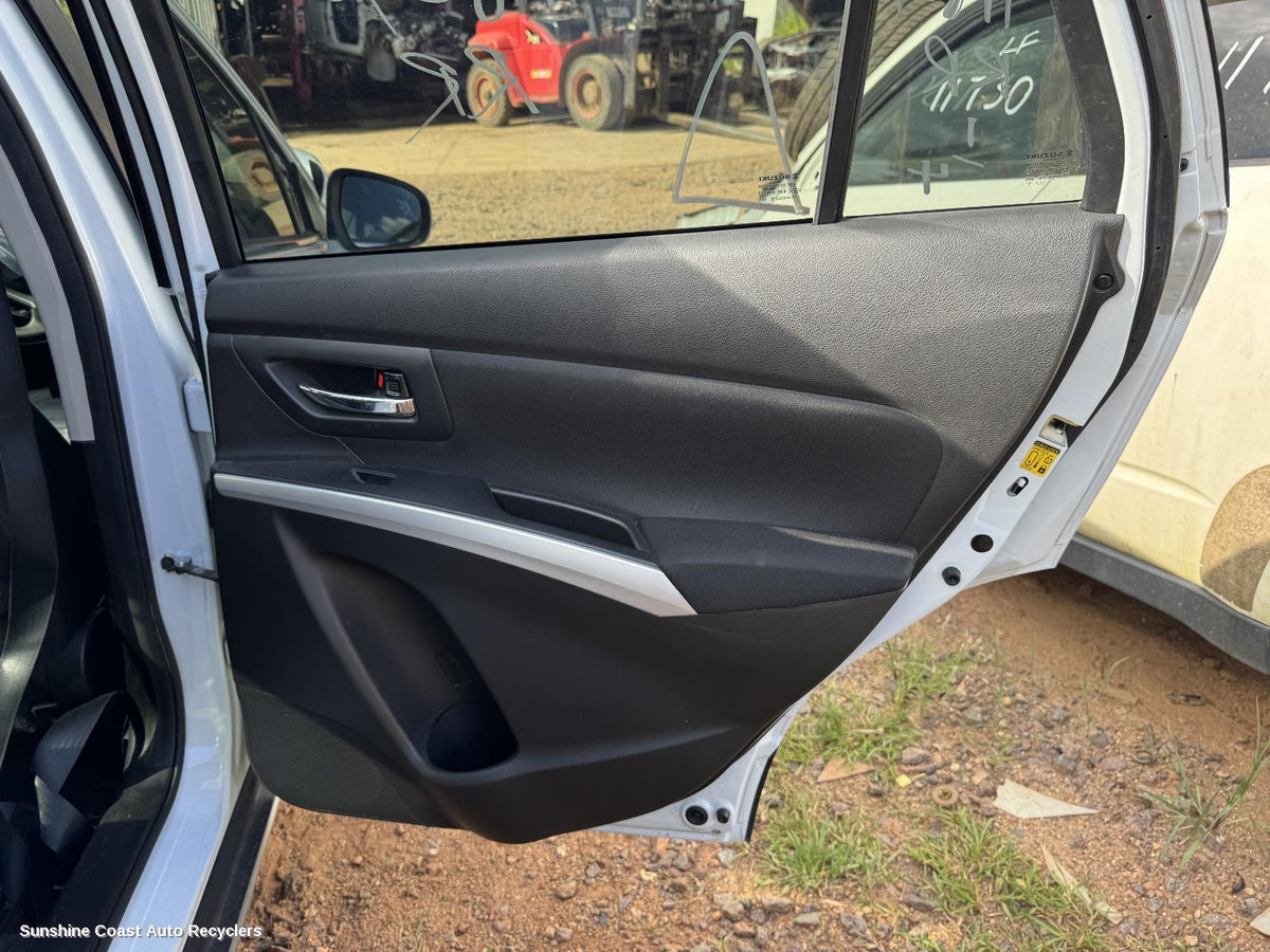 2013-2022 Suzuki S-cross Pwr Dr Wind Switch