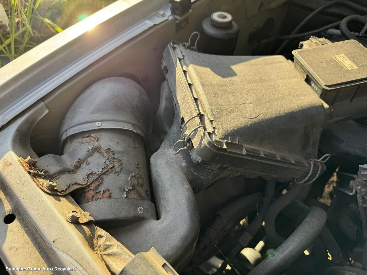 1993 Mitsubishi Pajero Air Cleaner Box