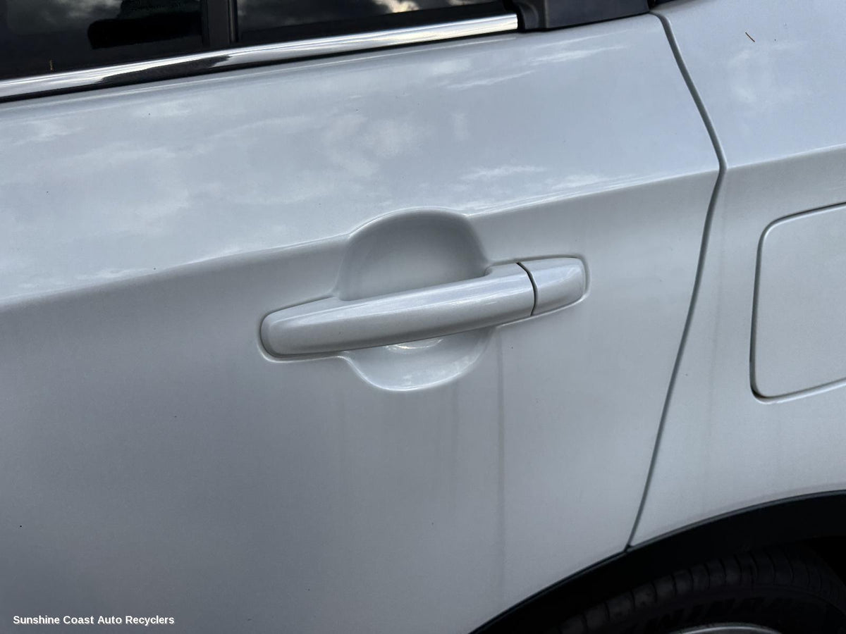2013-2022 Suzuki S-cross Door Handle