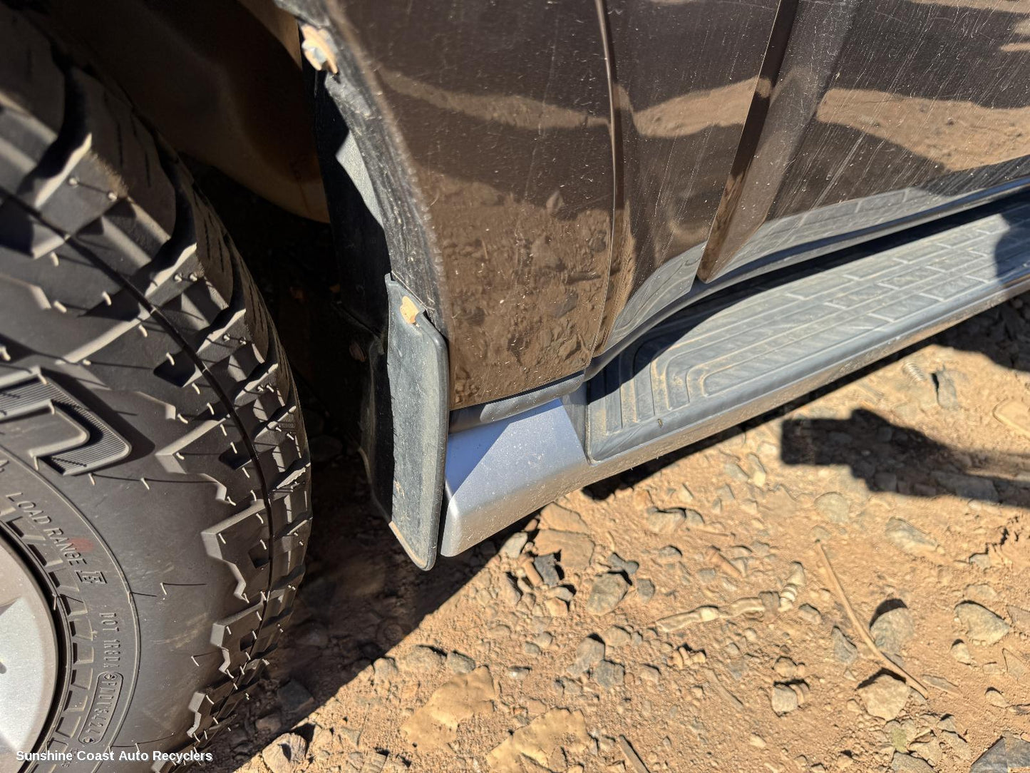 2010 Mitsubishi Pajero Mud Flaps