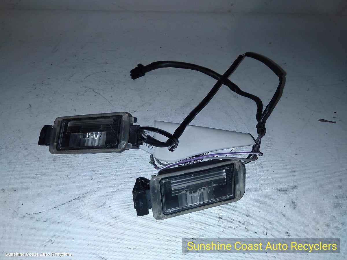 2013-2017 Holden Commodore Number Plate Lamp