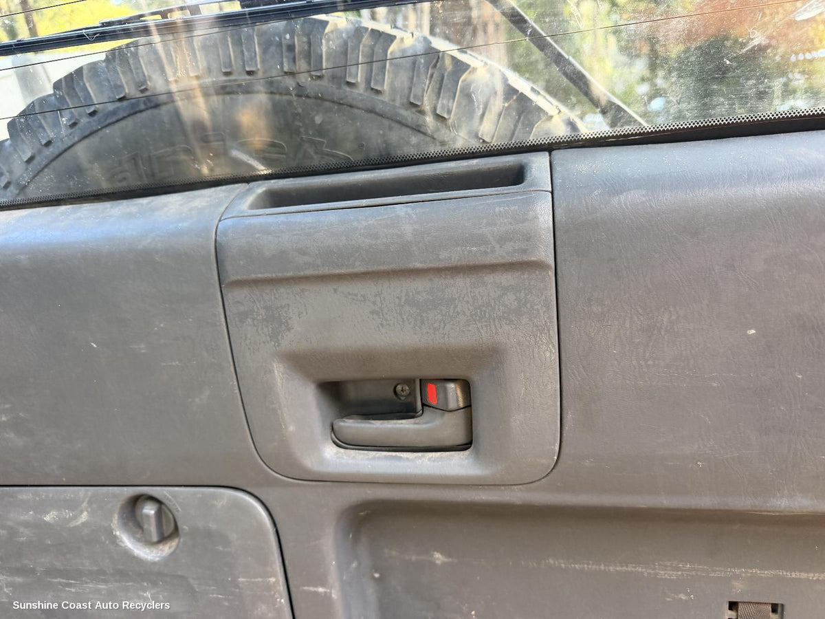 2003-2009 Toyota Prado Door Handle