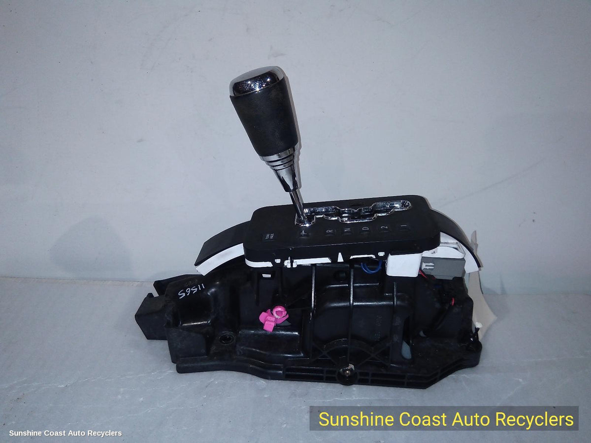 2007-2012 Jeep Cherokee Gear Stick Shifter