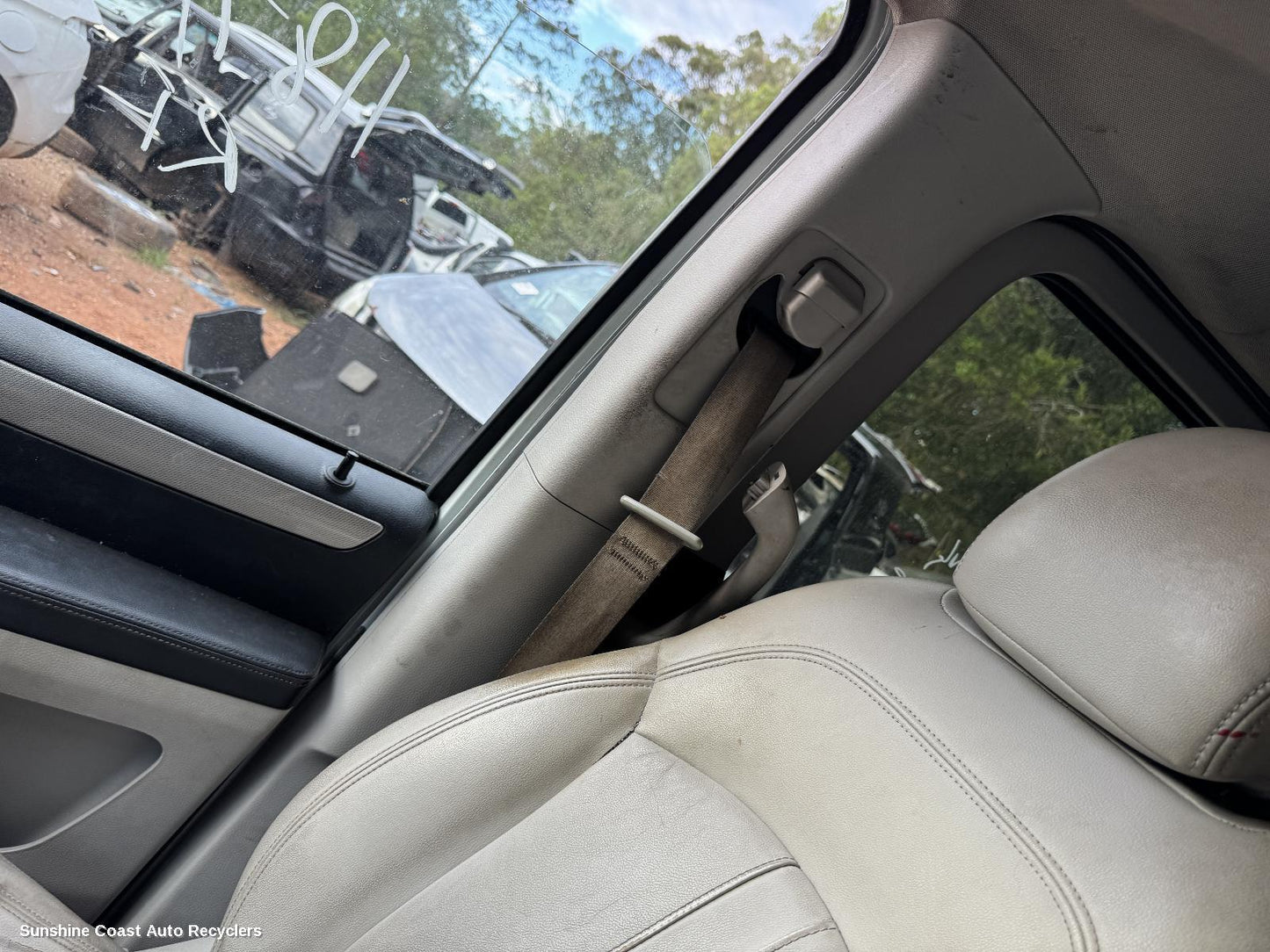2016 Ldv G10 Seatbelt Stalk