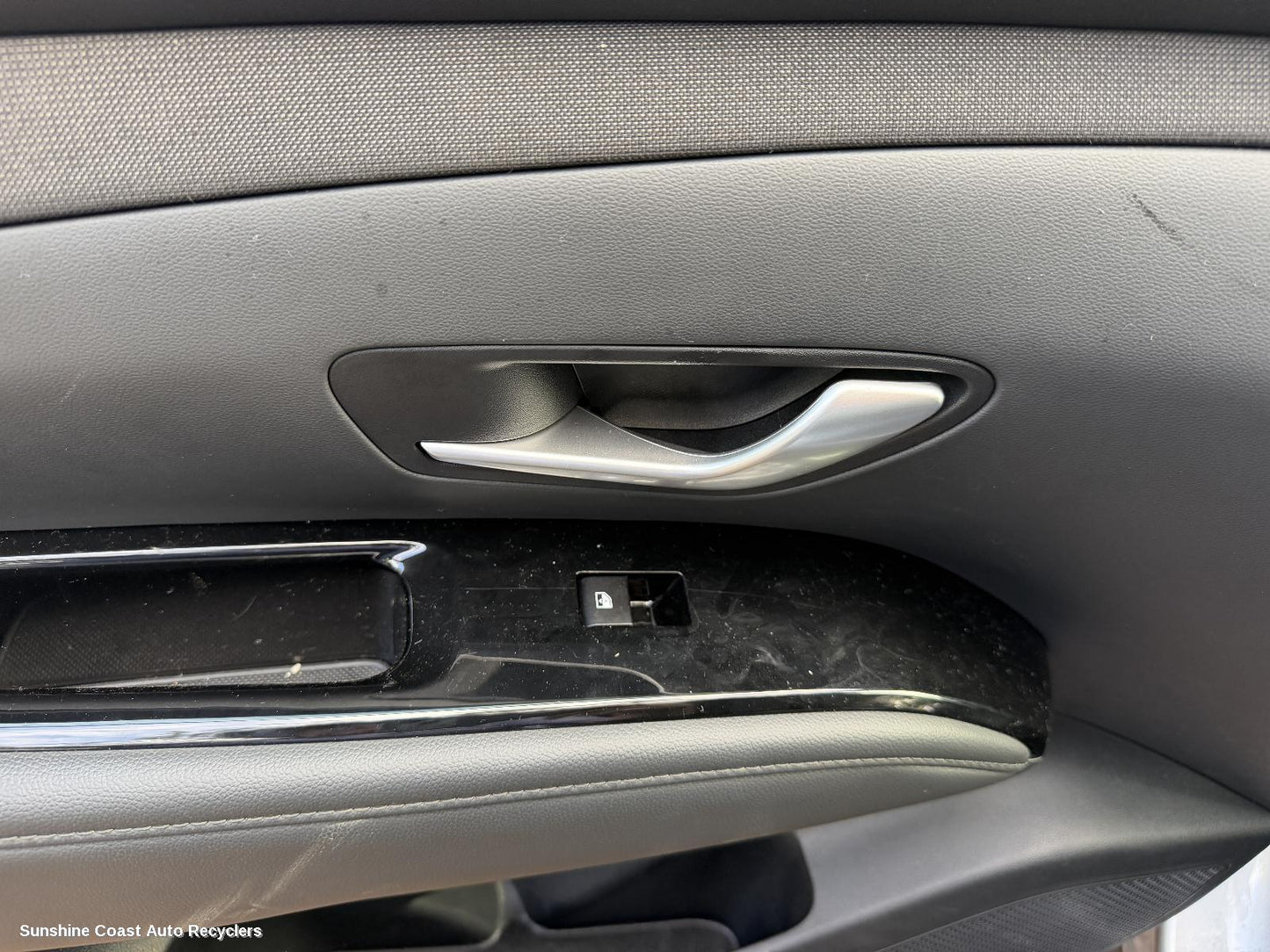 2021-2026 Hyundai Tucson Door Handle