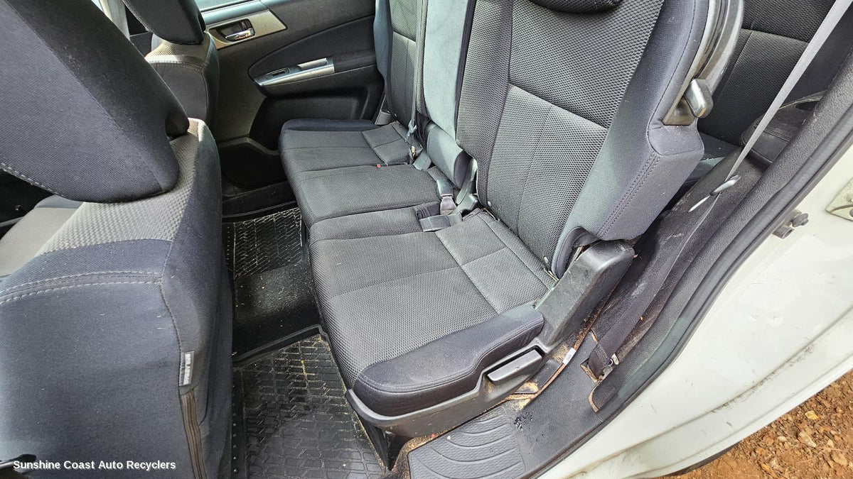 2008-2015 Subaru Liberty 2nd Seat  Rear Seat