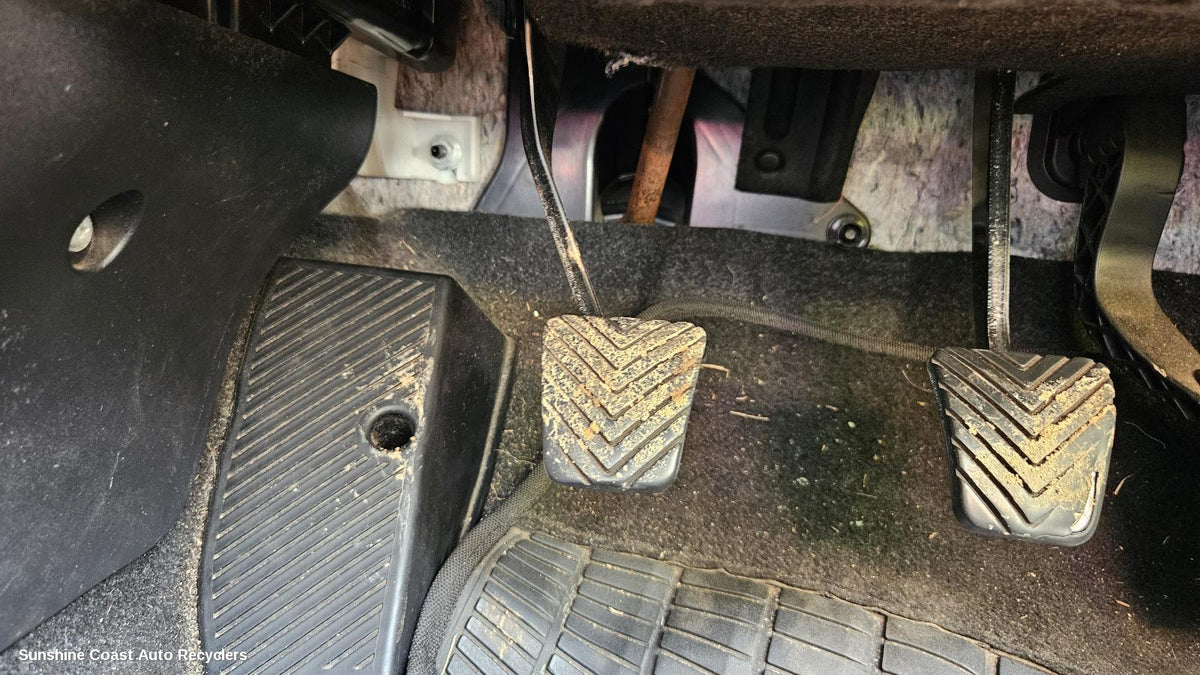 2007-2015 Mitsubishi Lancer Pedal Assembly