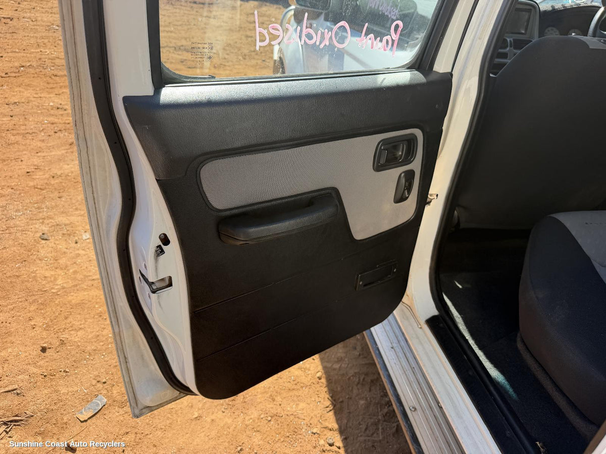 1997-2015 Nissan Navara Door Boot Gate Lock