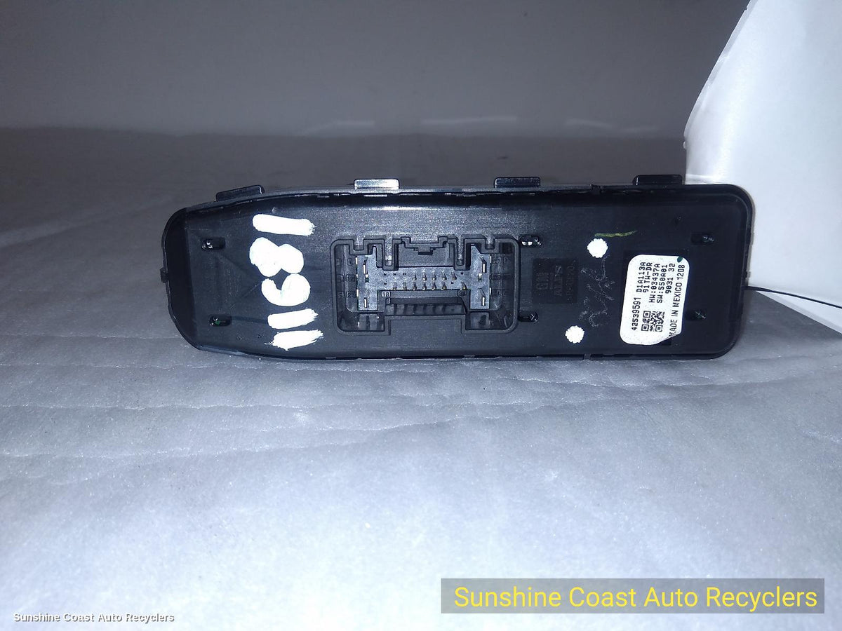 2018-2020 Holden Acadia Pwr Dr Wind Switch