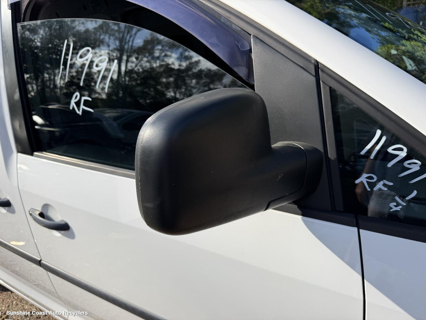 2004-2015 Volkswagen Caddy Right Door Mirror