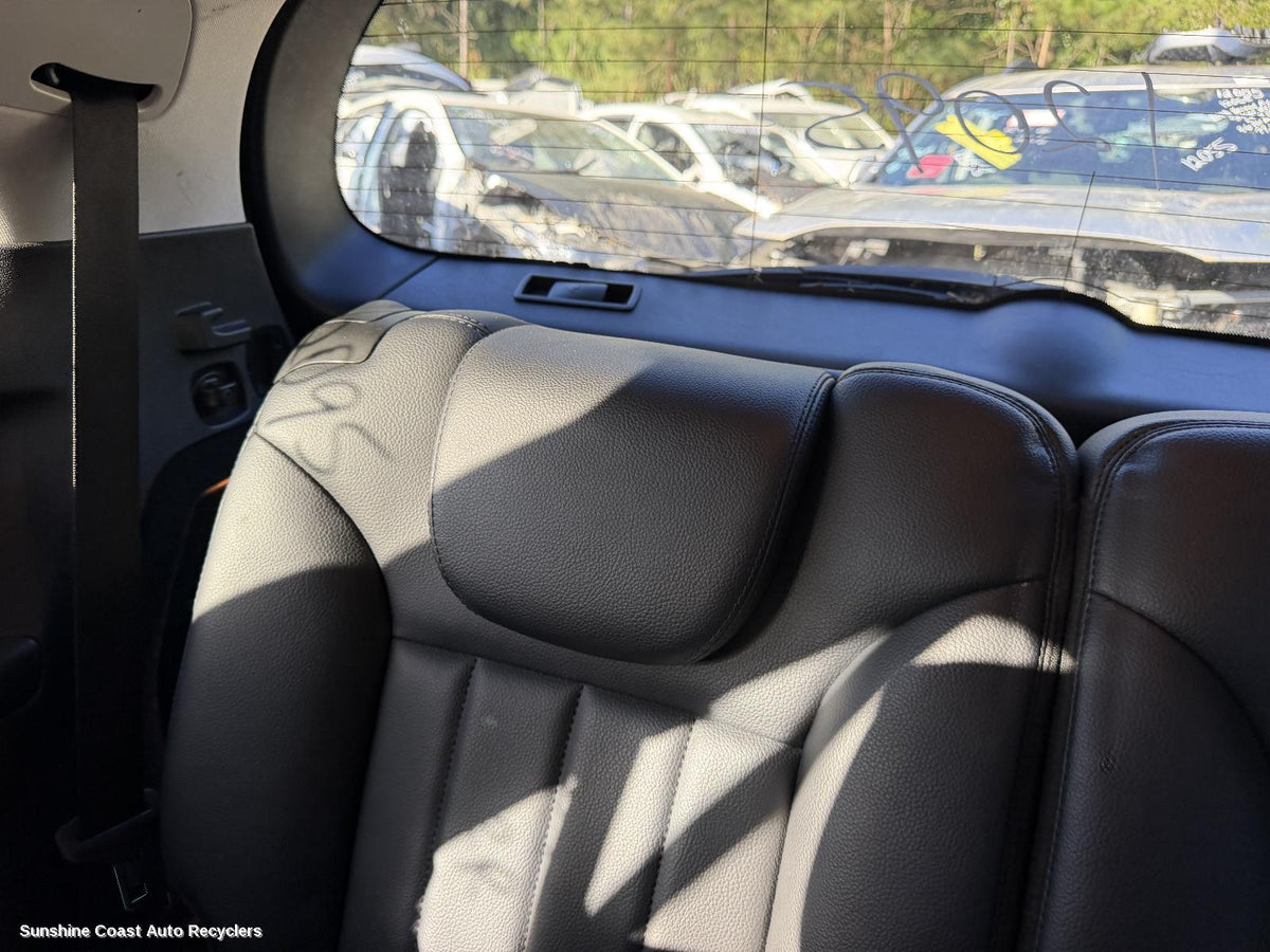 2006-2010 Mercedes R Class Headrest