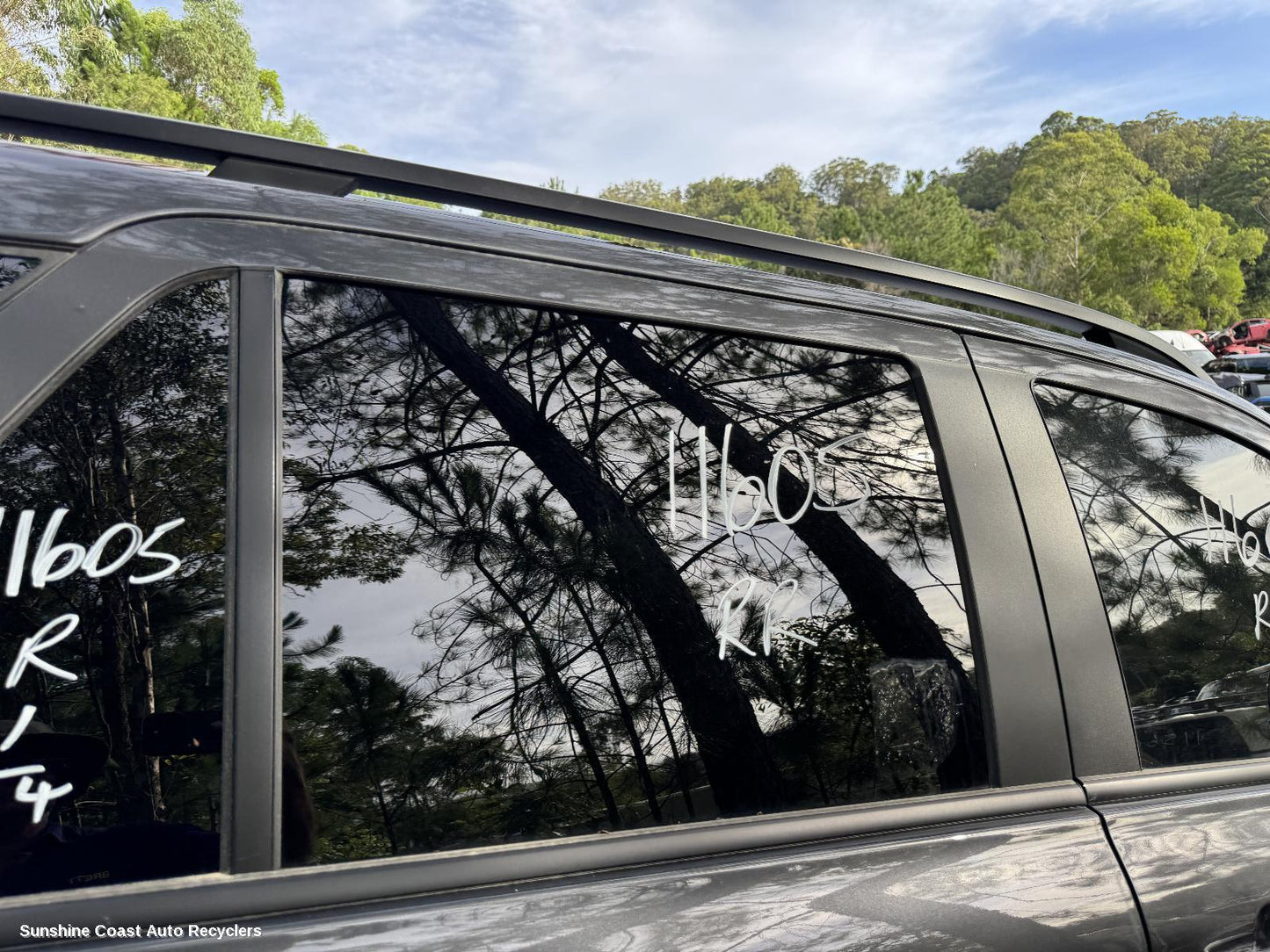 2024 Ford Everest Right Rear Door Window