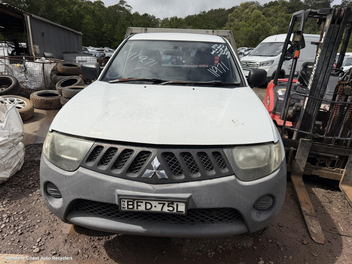 2007-2009 Mitsubishi Triton Cylinder Head