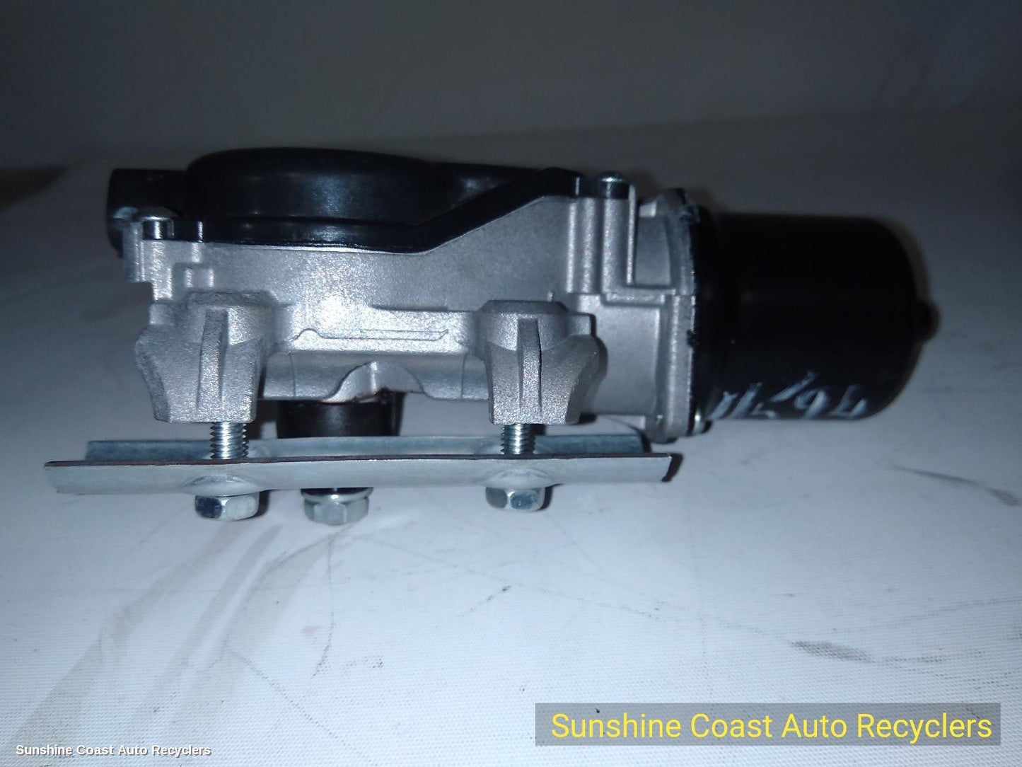2021-2026 Mitsubishi Outlander Wiper Motor