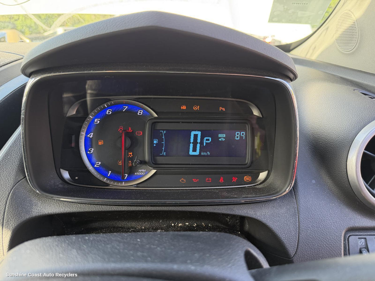 2013-2016 Holden Trax Instrument Cluster