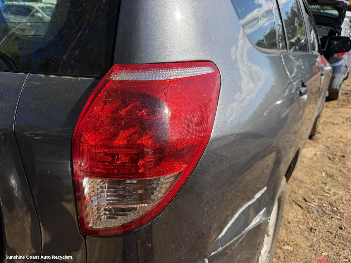 2005-2008 Toyota Rav4 Right Taillight