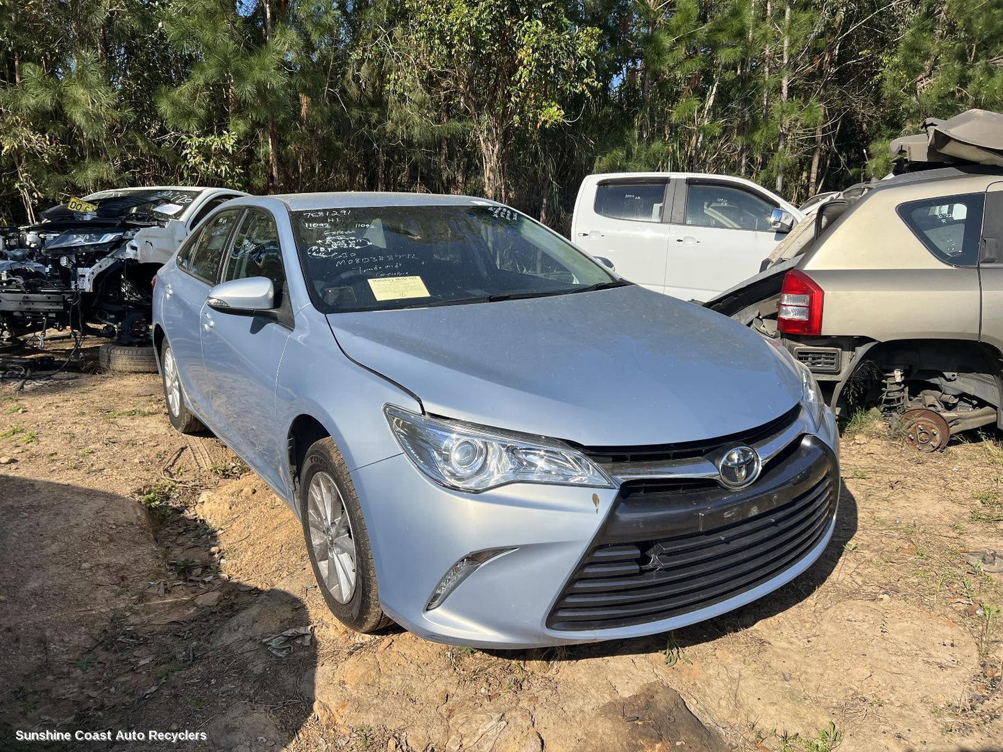 2015 Toyota Camry Left Guard