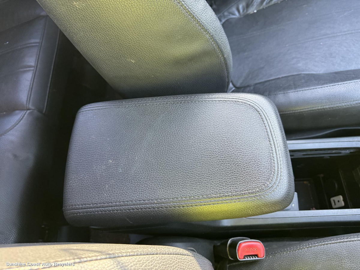 2011-2018 Holden Captiva Console