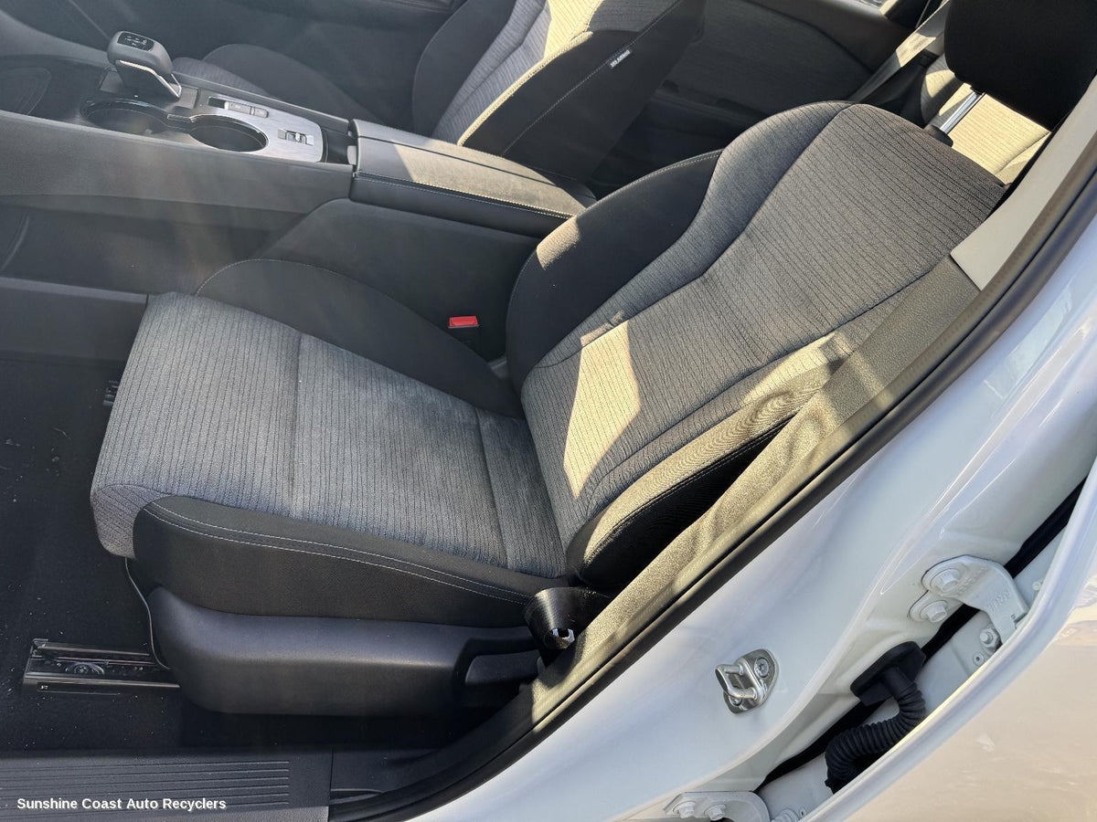 2022-2026 Nissan Xtrail Front Seat