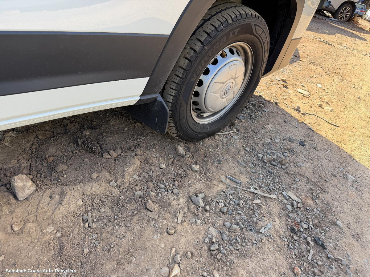 2020-2026 Ldv Deliver 9 Mud Flaps