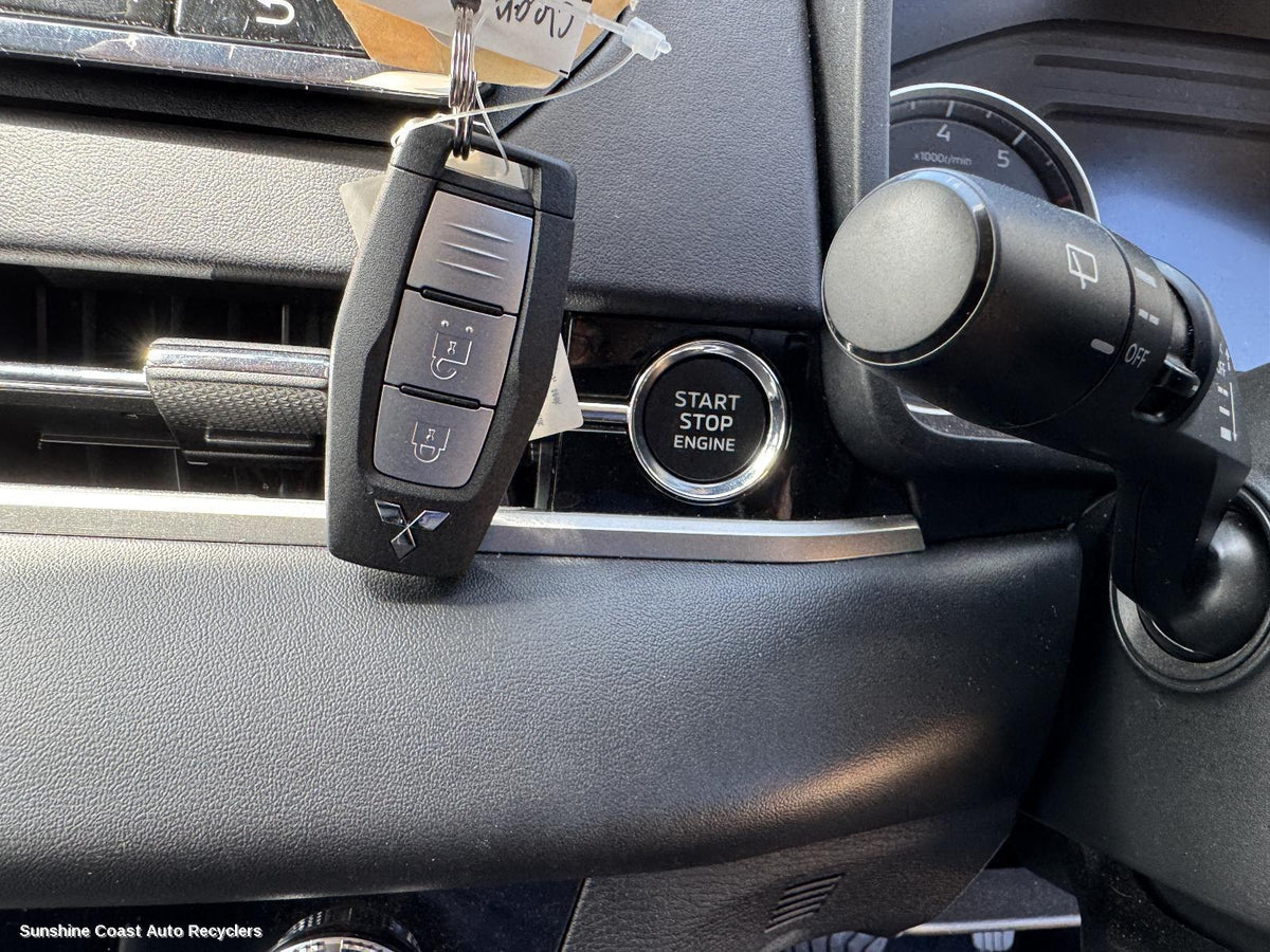 2021-2026 Mitsubishi Outlander Ignition W  Key
