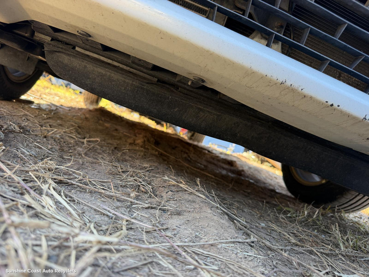 2012-2017 Nissan Pulsar Front Bumper