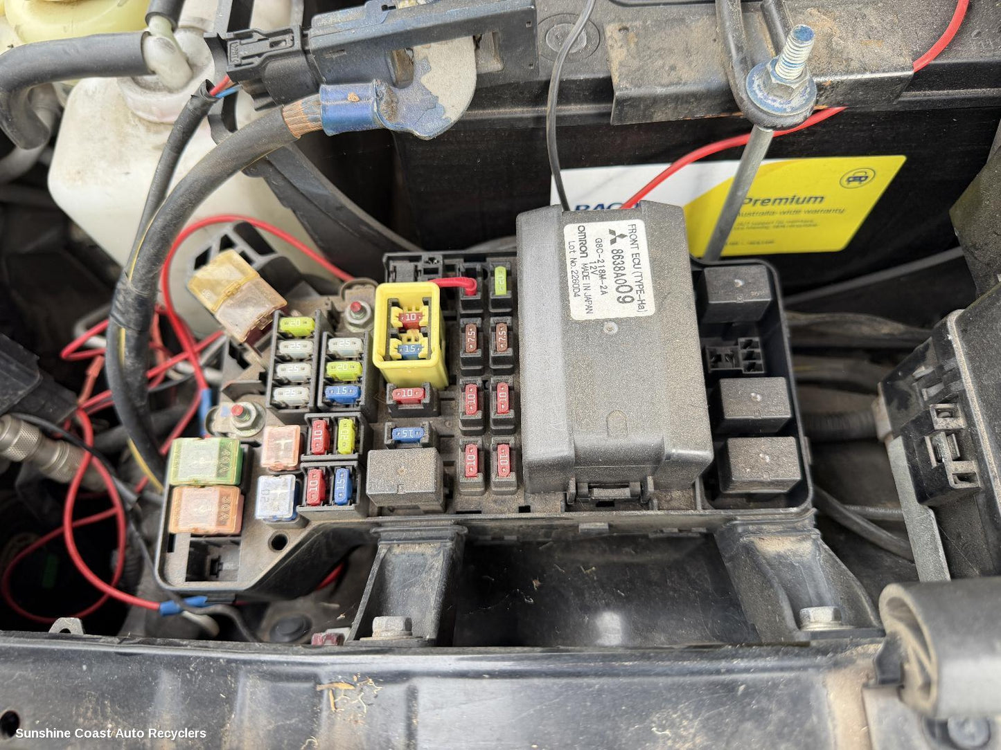 2006-2014 Mitsubishi Pajero Fuse Box