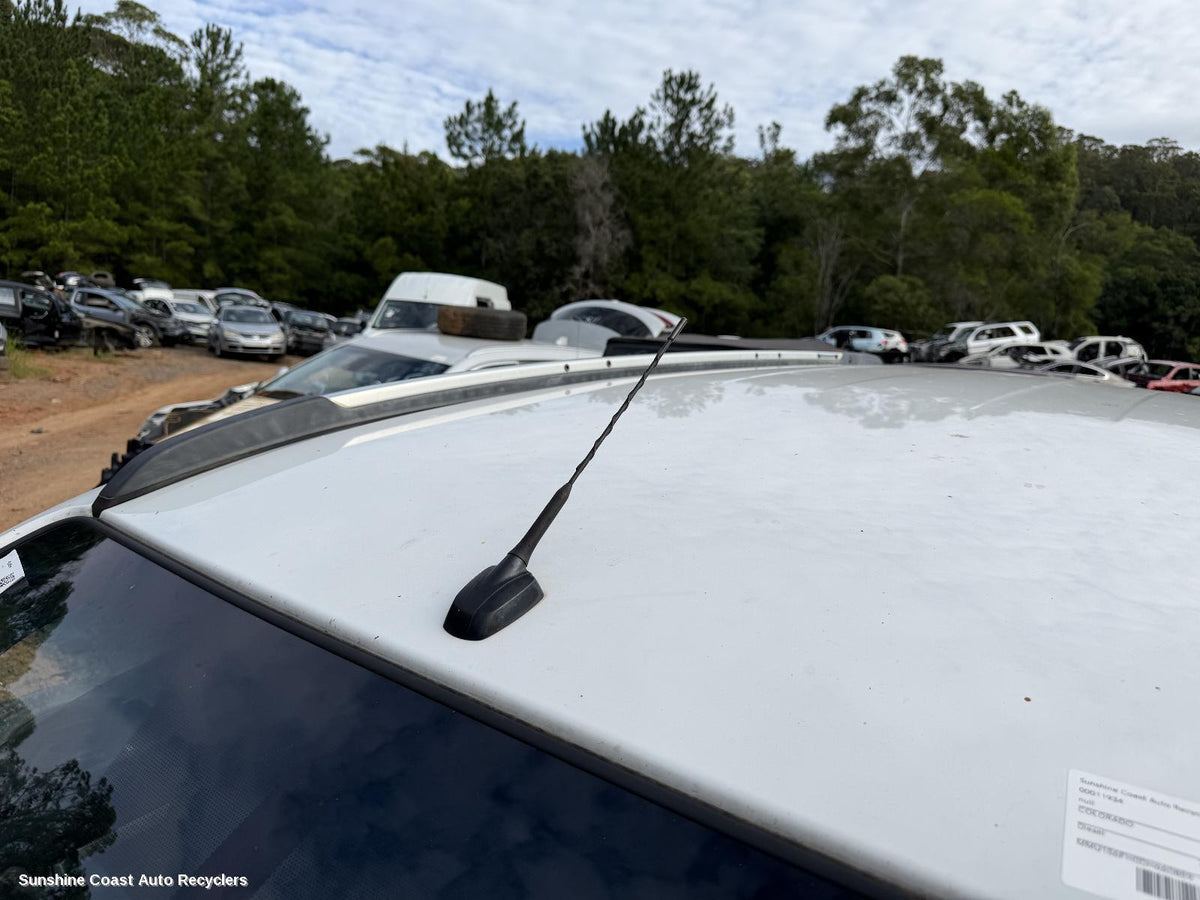 2012-2016 Holden Colorado Antenna