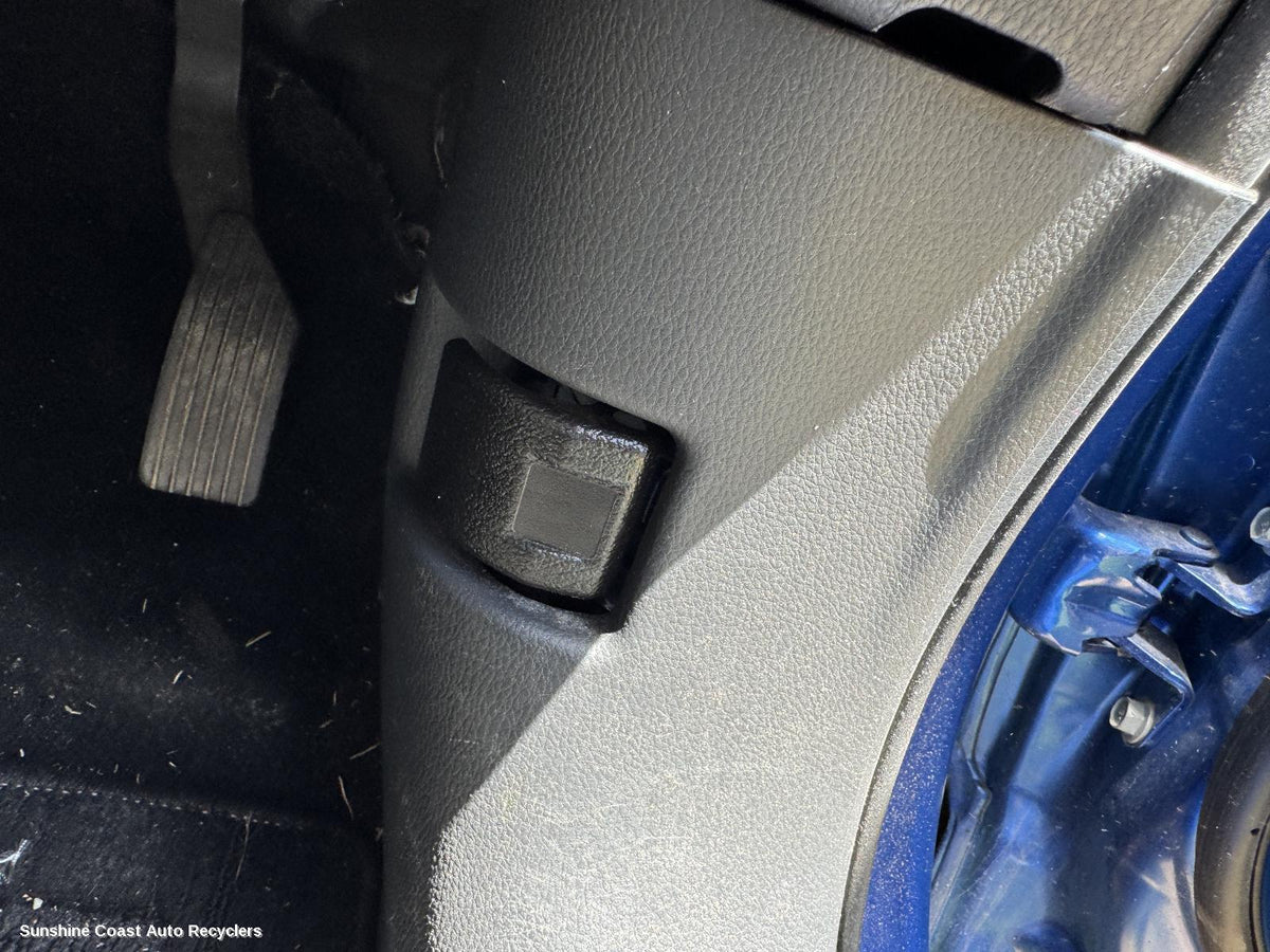 2017-2026 Mitsubishi Eclipse Cross Bonnet Release