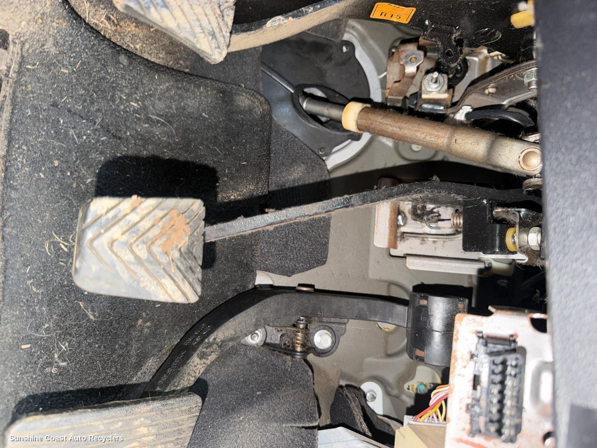 2005-2010 Kia Sportage Pedal Assembly