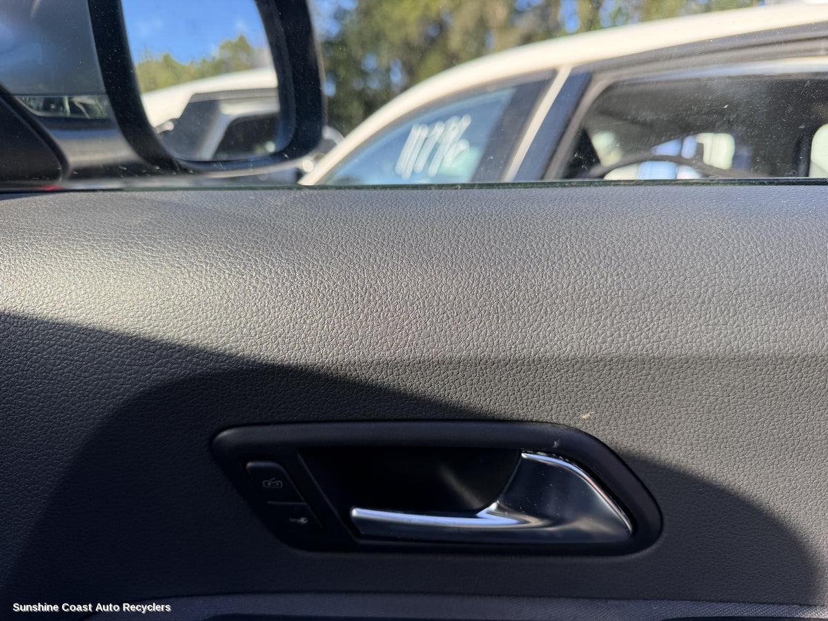 2010-2022 Volkswagen Amarok Door Handle