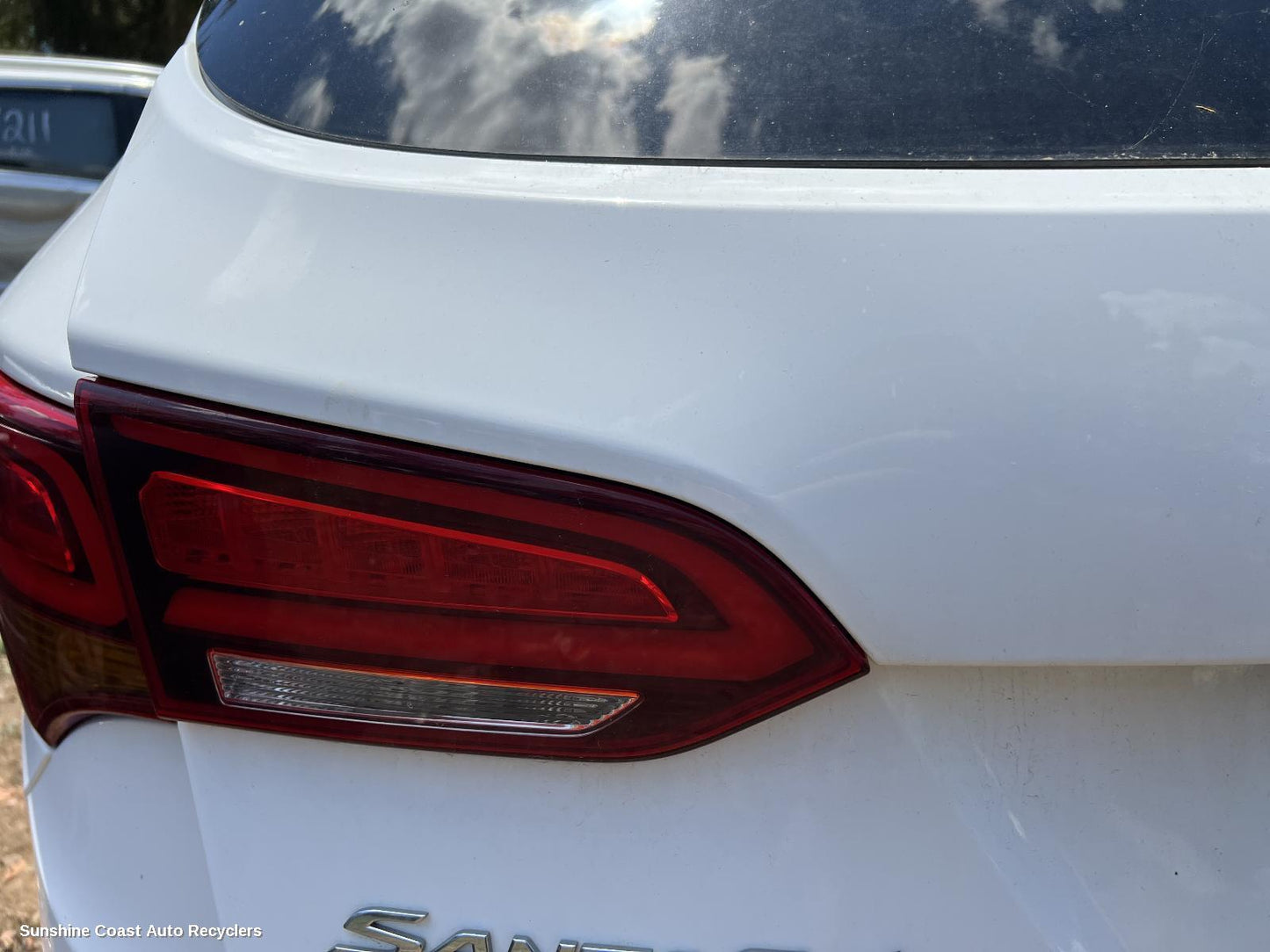 2015 Hyundai Santa Fe Rear Garnish