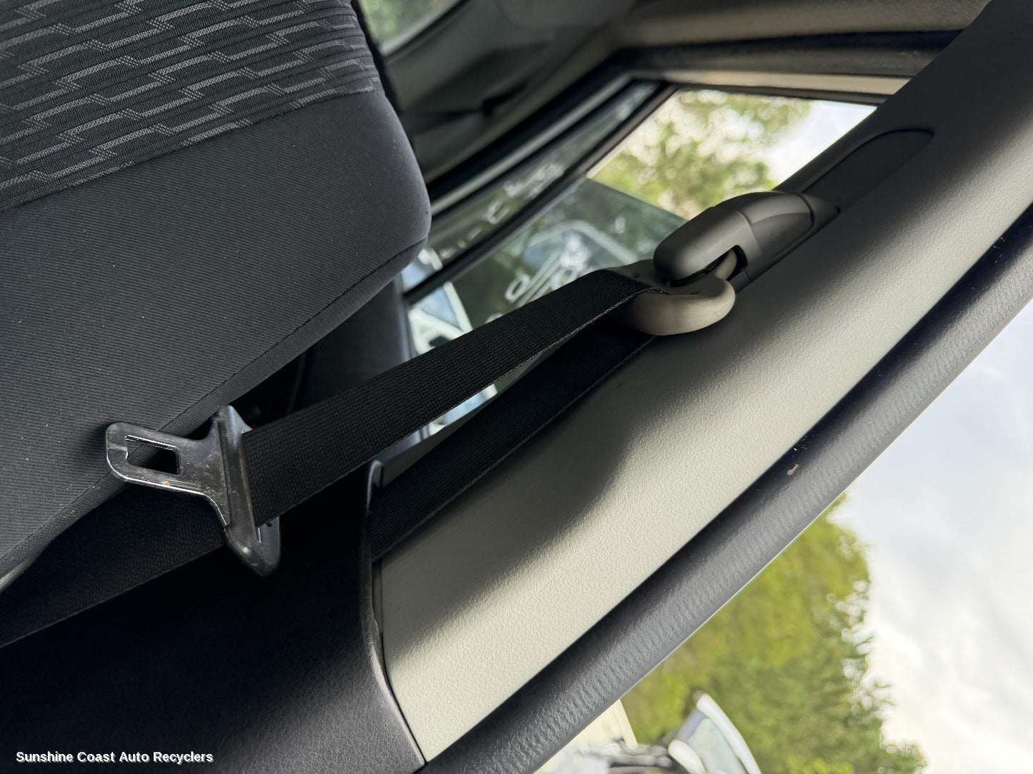 2013 Suzuki Vitara Seatbelt Stalk