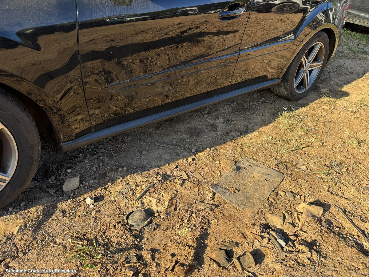 2005-2011 Mercedes M Class Side Step Skirt