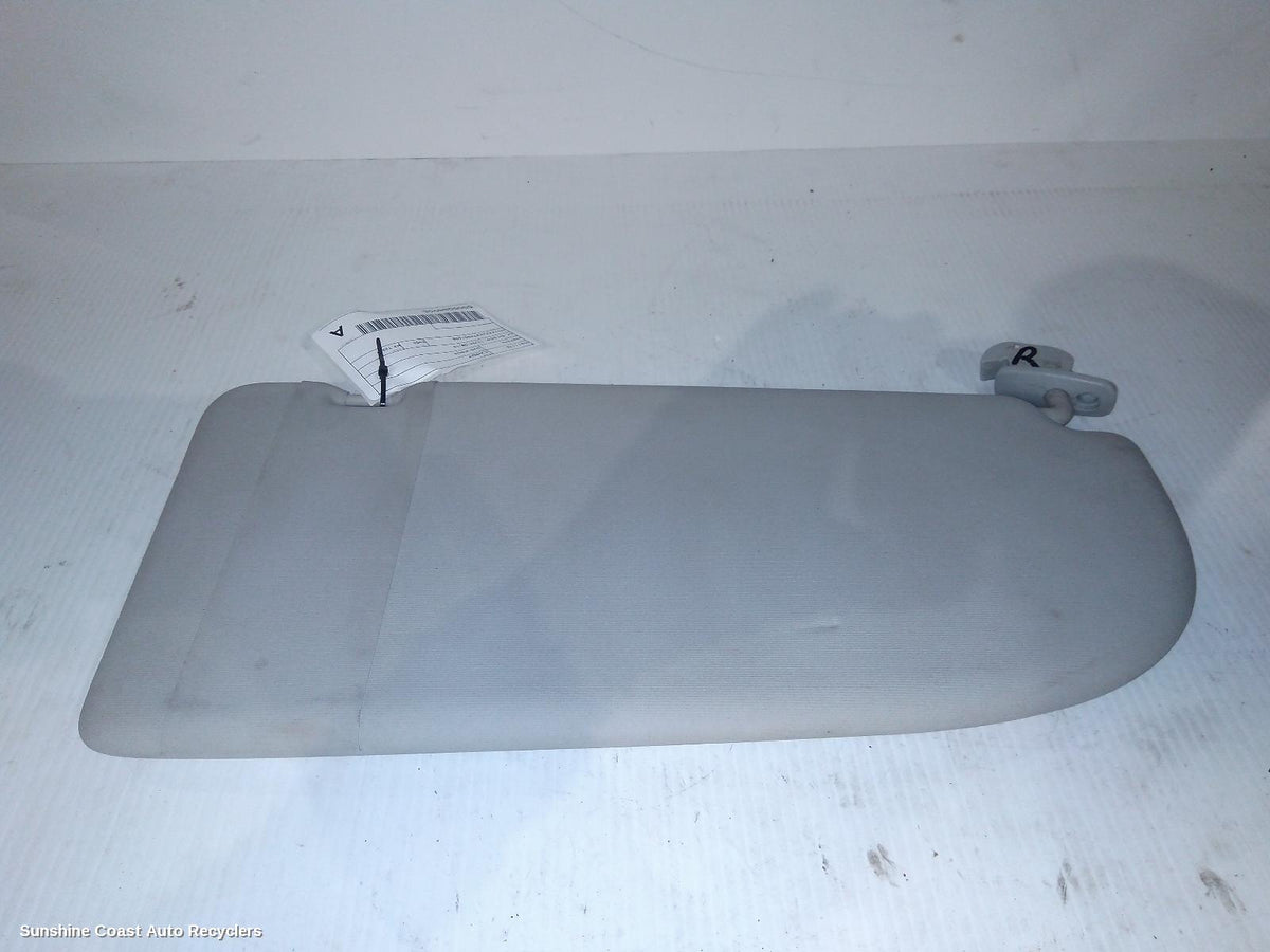 2004-2010 Volkswagen Caddy Sunvisor