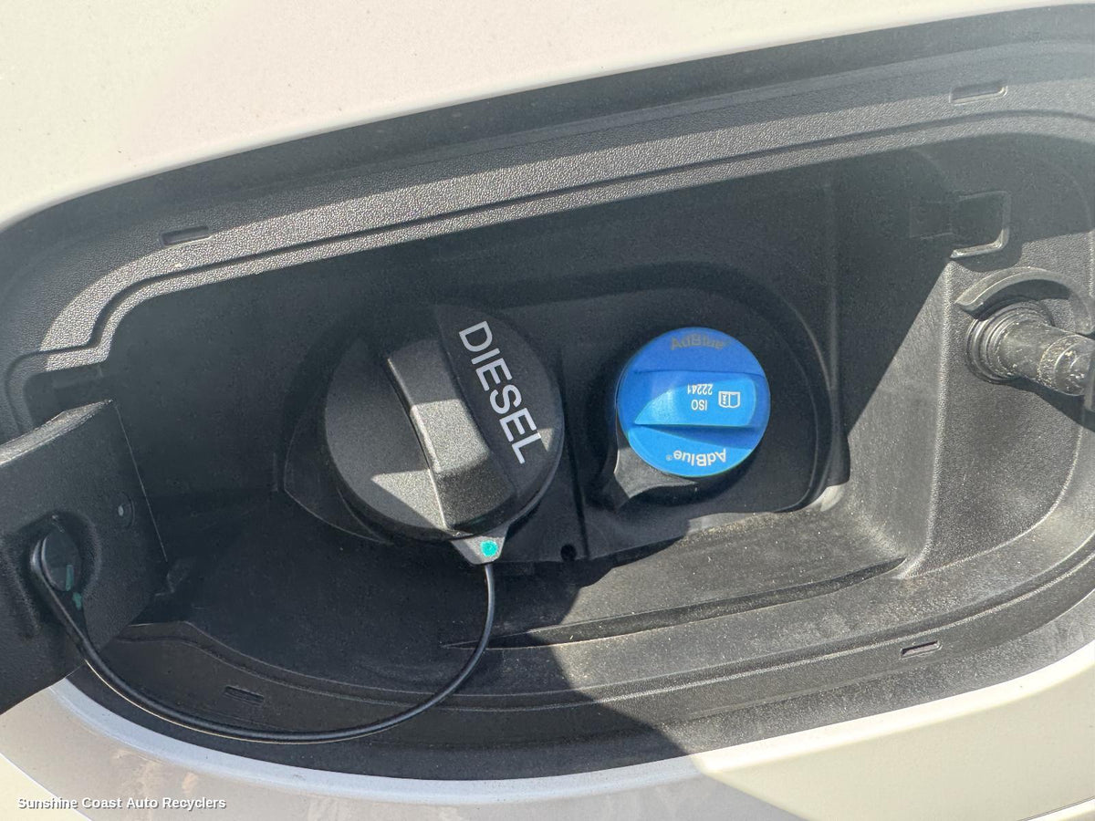 2022-2026 Ford Everest Fuel Door   Filler